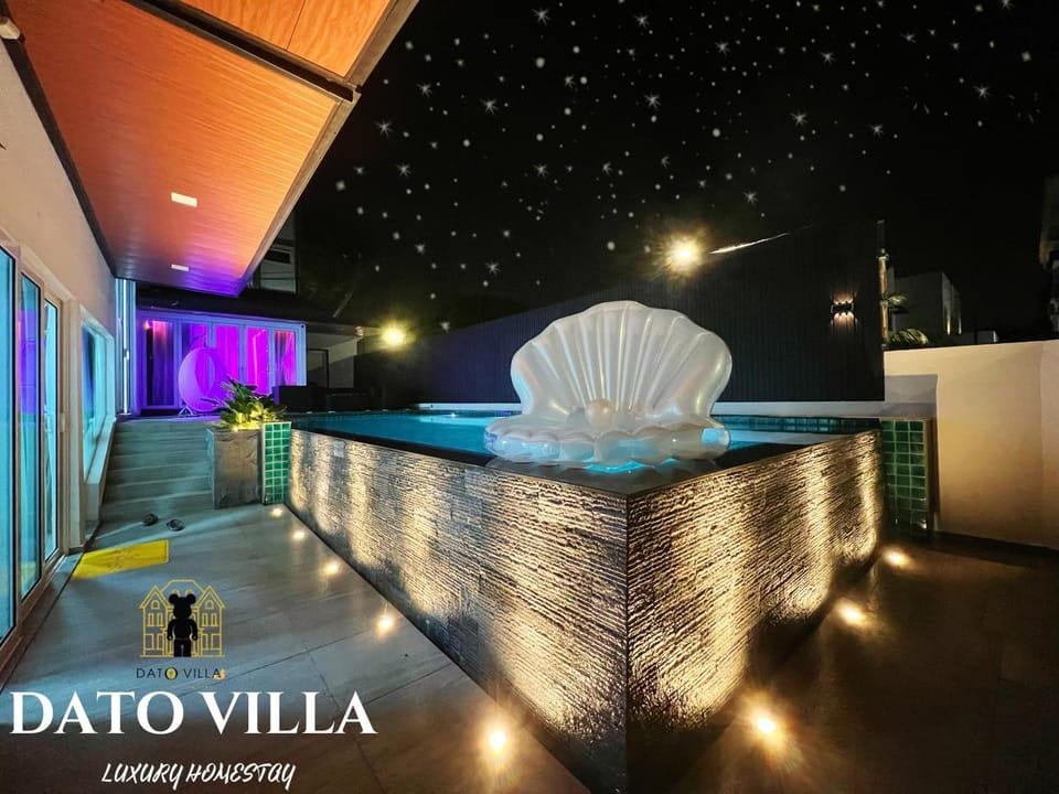 Night, Swimming pool