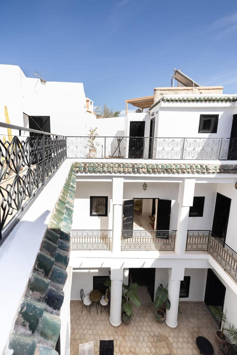 Property building, Balcony/Terrace