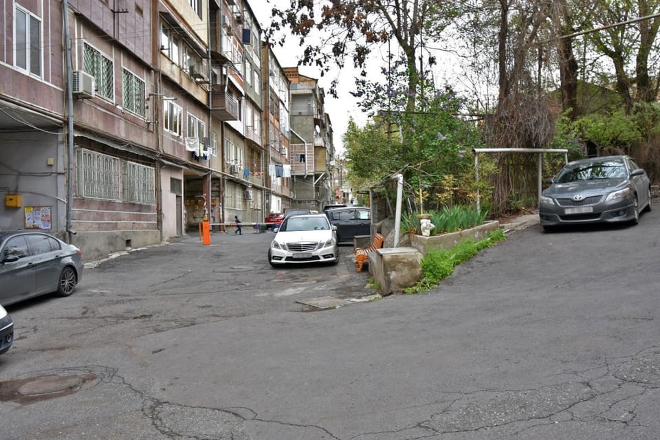 Day, Neighbourhood, Location, Parking
