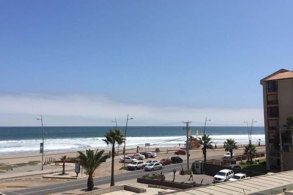 DPTO- CALOR DE HOGAR AVDA DEL MAR- AQUA LA SERENA PRIMERA LINEA Apartment in La Serena