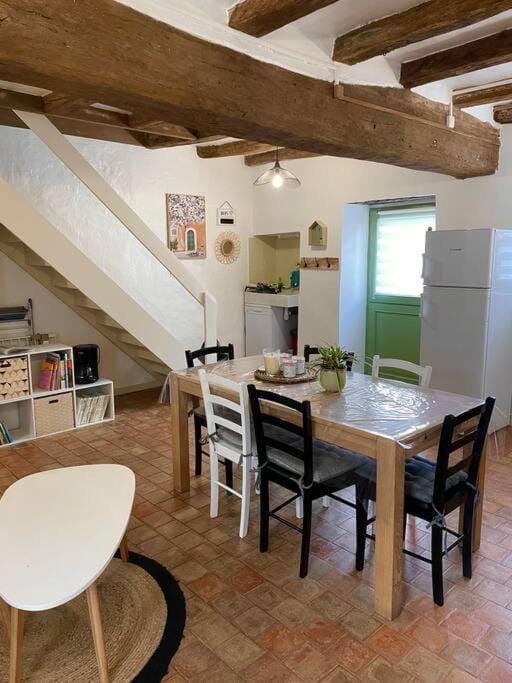 Maisons de campagne. Gîte vert. House in Pays de la Loire