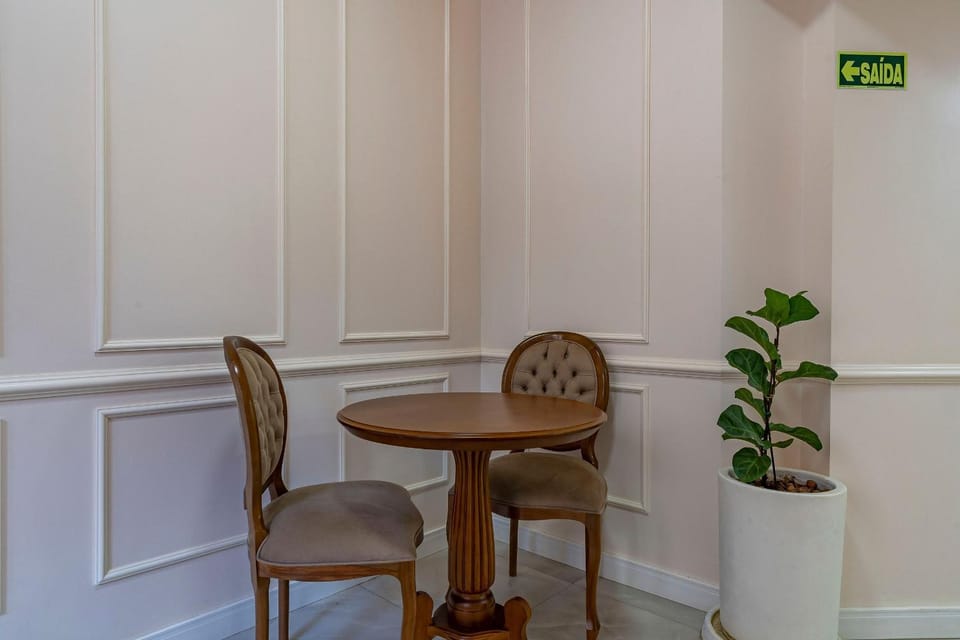 Rosa Edifício English Place Apartment in Gramado