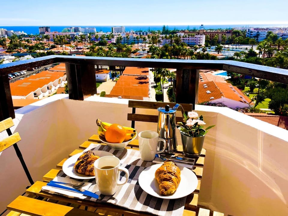 View (from property/room), Balcony/Terrace, Balcony/Terrace, City view, Sea view