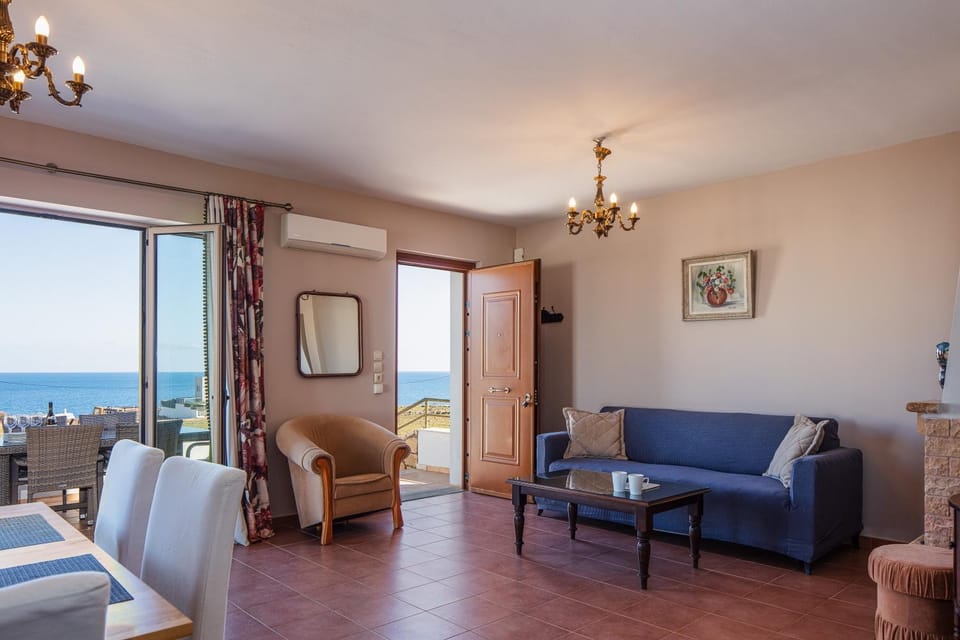 Living room, Photo of the whole room, Seating area, Sea view
