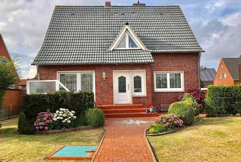 Property building, Spring, Day, Garden