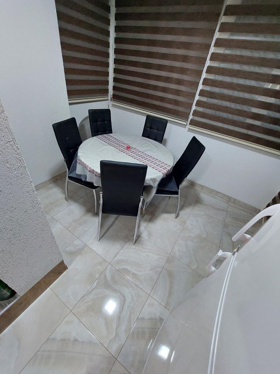 L’appartement de la Pyramide du Soleil Apartment in Federation of Bosnia and Herzegovina