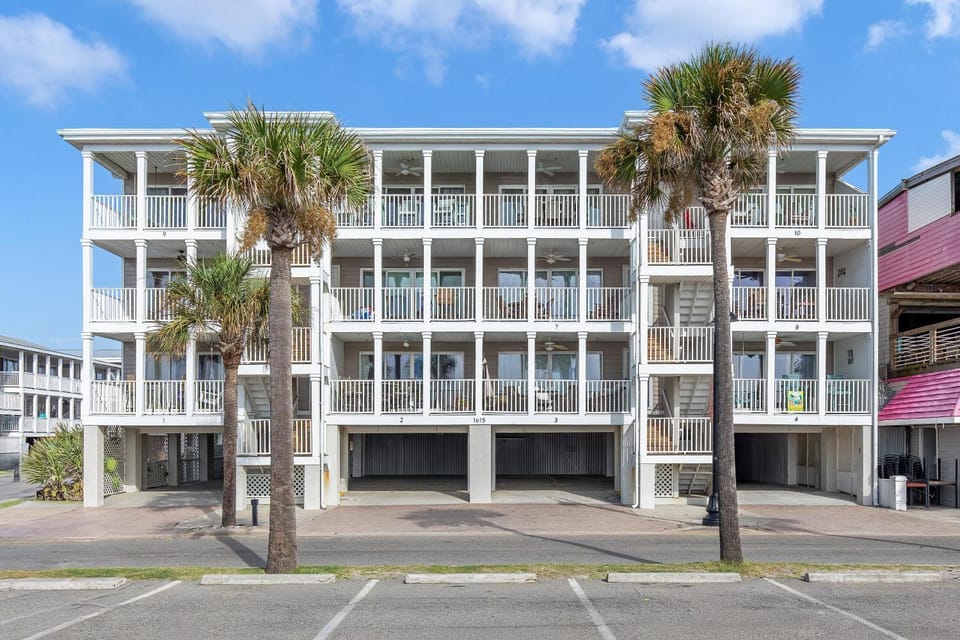 Atlantic Sunrise House in Tybee Island