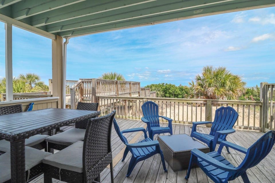 Ocean Queen House in Tybee Island