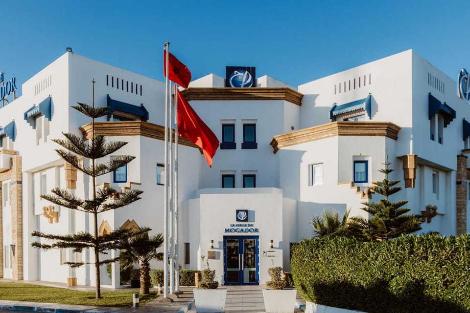Property building, Facade/entrance