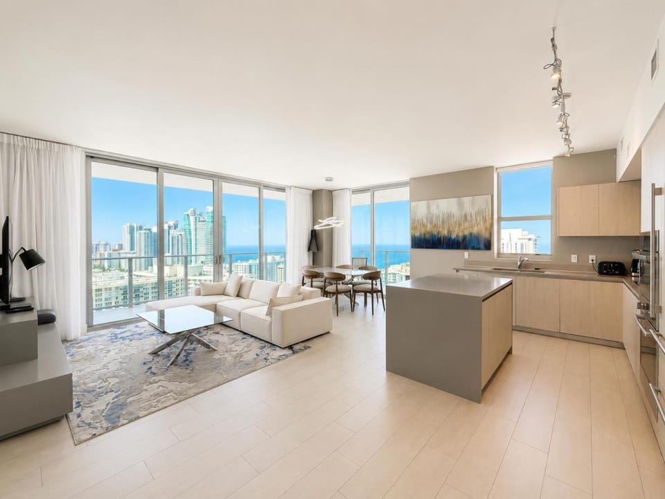 Kitchen or kitchenette, Living room, Seating area, Sea view