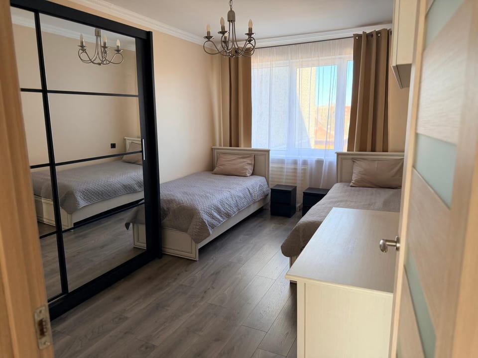Bed, Photo of the whole room, Seating area, Bedroom, wardrobe