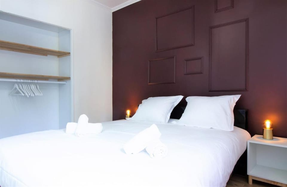 Bed, Other, Photo of the whole room, Bedroom, towels, wardrobe
