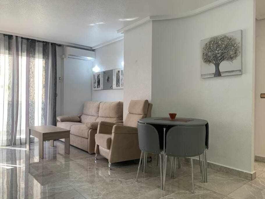 Precioso apartamento a 200 metros del mar Apartment in Vega Baja del Segura