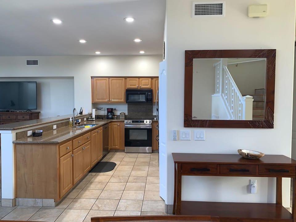 The Best 3bd 3ba Condo Near Ocean with AC Office and Loft ACJ1 House in Holualoa