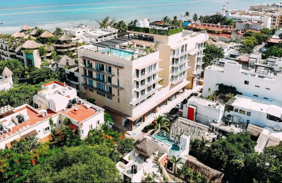 Property building, City view, Location