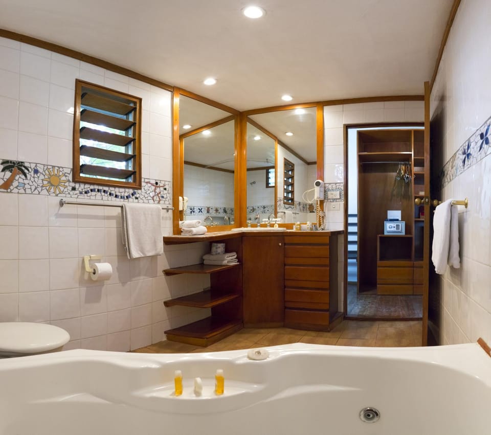 Bathroom, towels