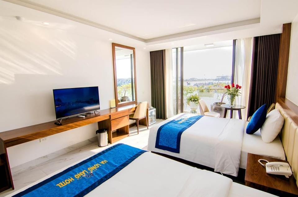 Communal lounge/ TV room, Bed, Natural landscape, View (from property/room), Bedroom