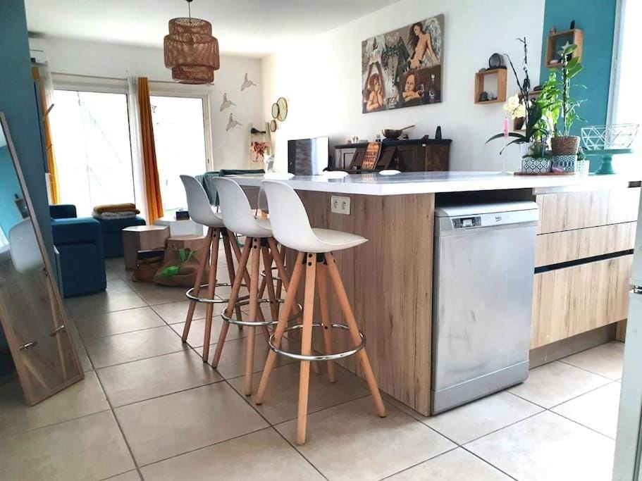 Jardin, vues, wifi pour 6p à Saint Raphael Apartment in Saint-Raphael