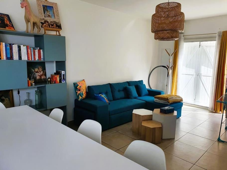 Jardin, vues, wifi pour 6p à Saint Raphael Apartment in Saint-Raphael