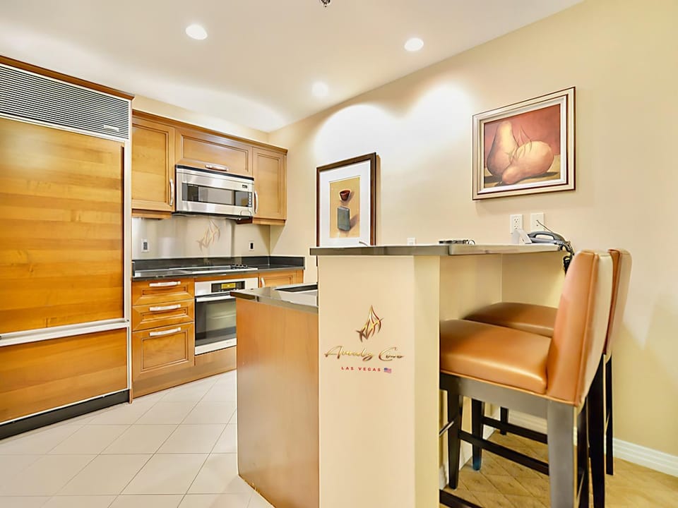 Kitchen or kitchenette, kitchen