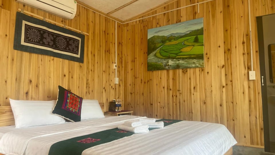 Bed, Photo of the whole room, Bedroom, air conditioner