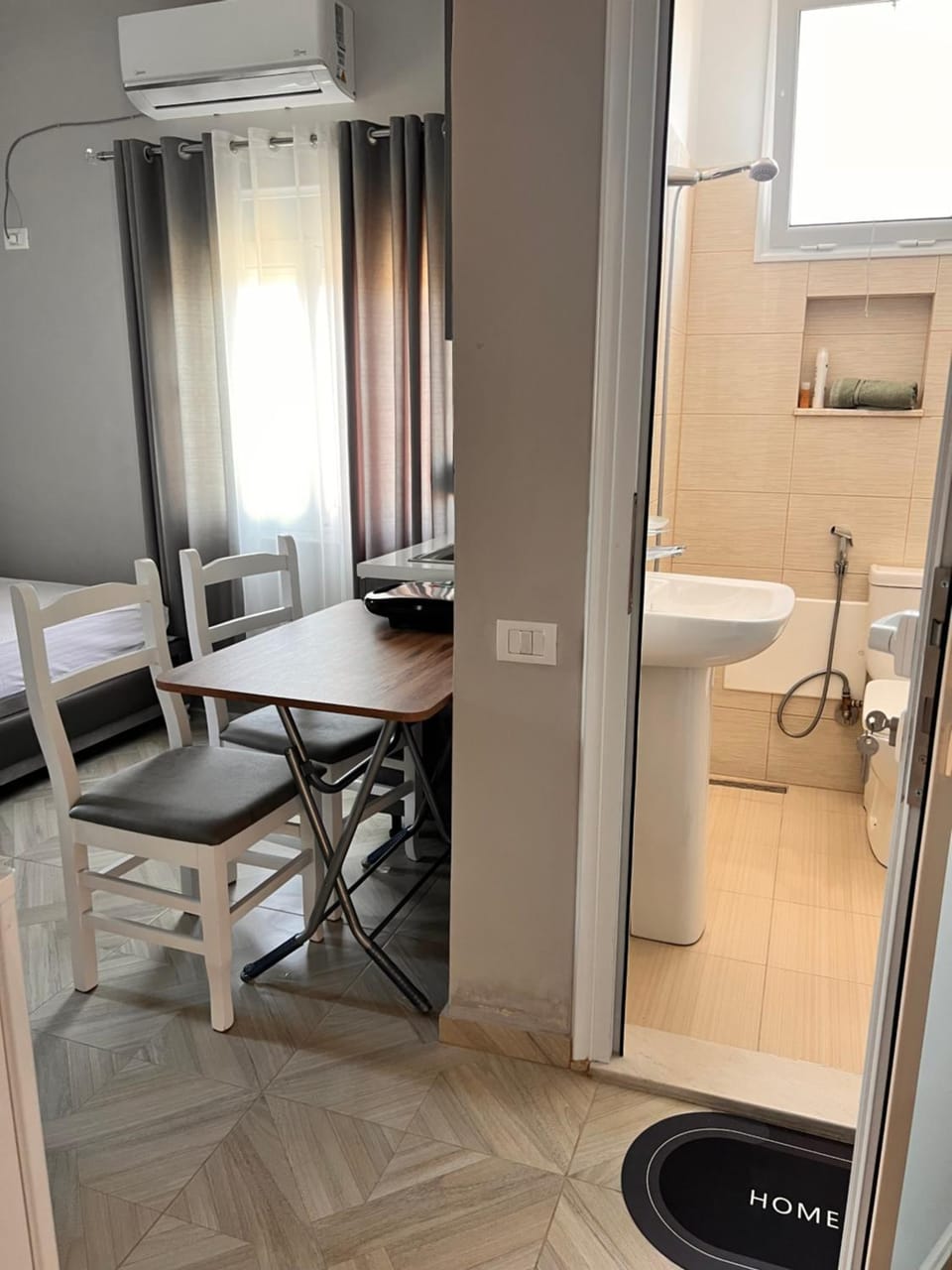 Bathroom, Photo of the whole room