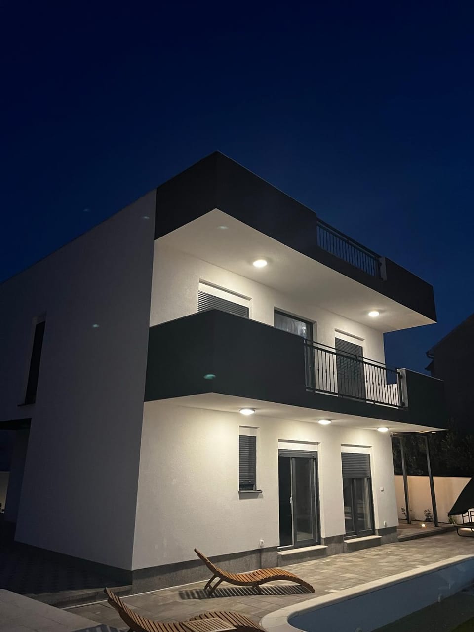 Property building, Night