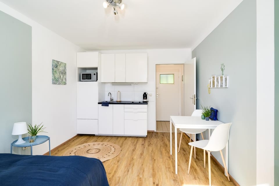 Kitchen or kitchenette, Dining area, minibar, pet friendly, stove