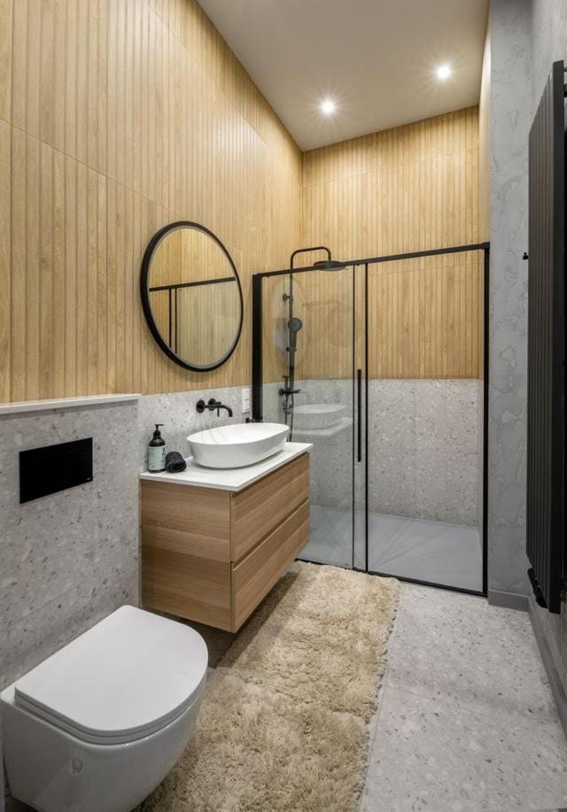 Shower, Toilet, Bathroom