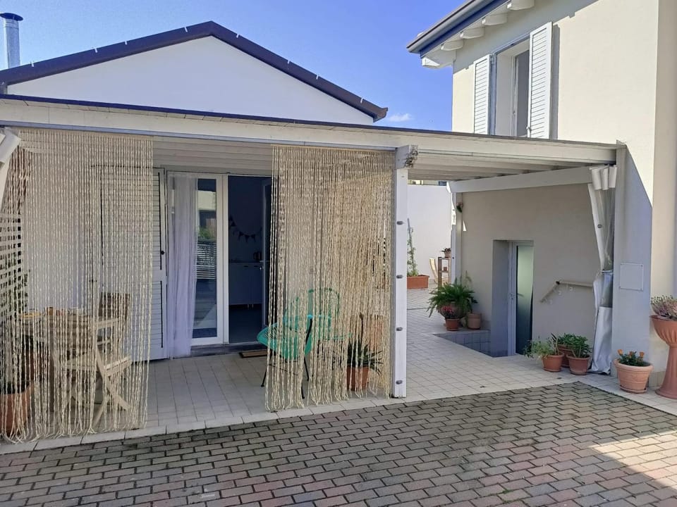 Property building, Patio