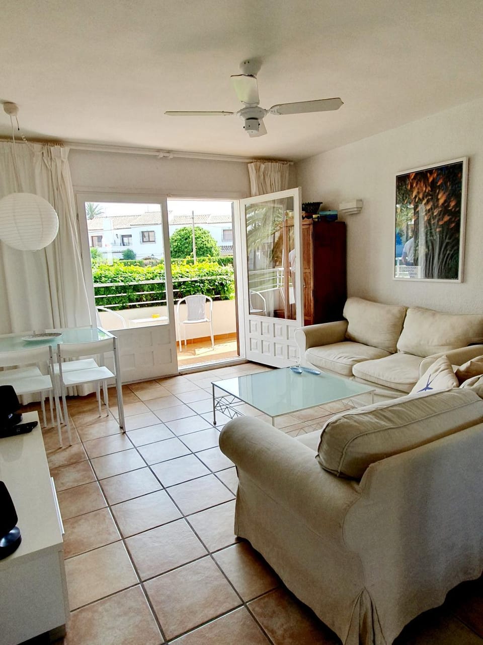 Living room, Dining area