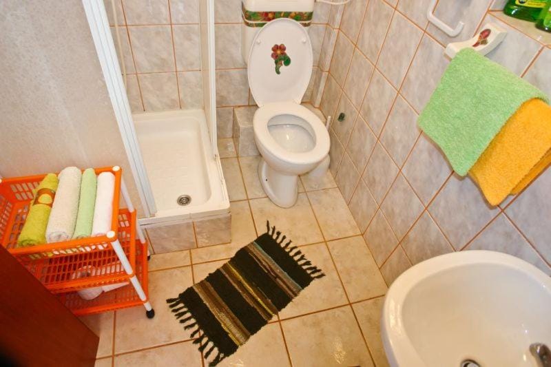 Shower, Toilet, Bathroom