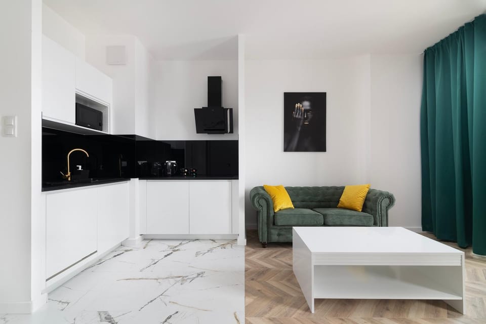 Kitchen or kitchenette, Seating area, minibar