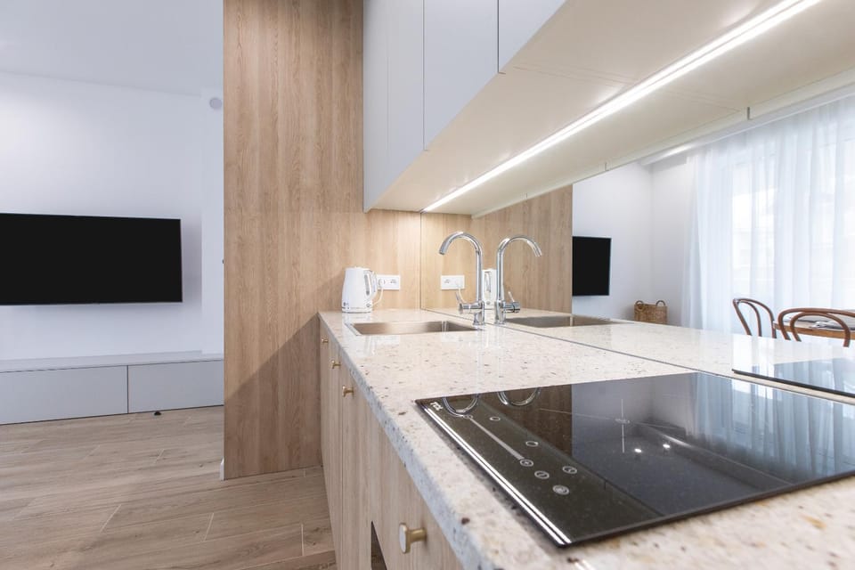 TV and multimedia, stove