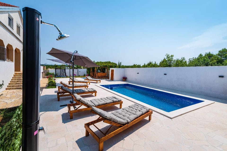 Day, Pool view, Swimming pool