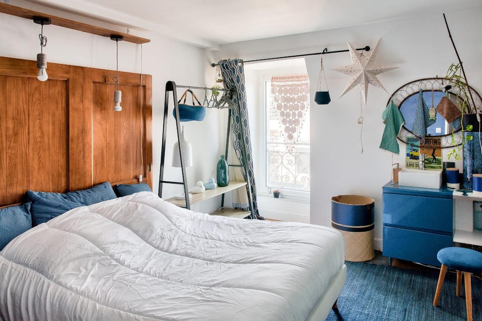 Bed, Bedroom