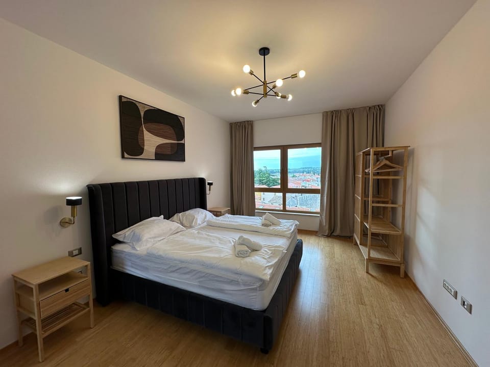 Bed, Day, View (from property/room), Photo of the whole room, Bedroom, Sea view, towels