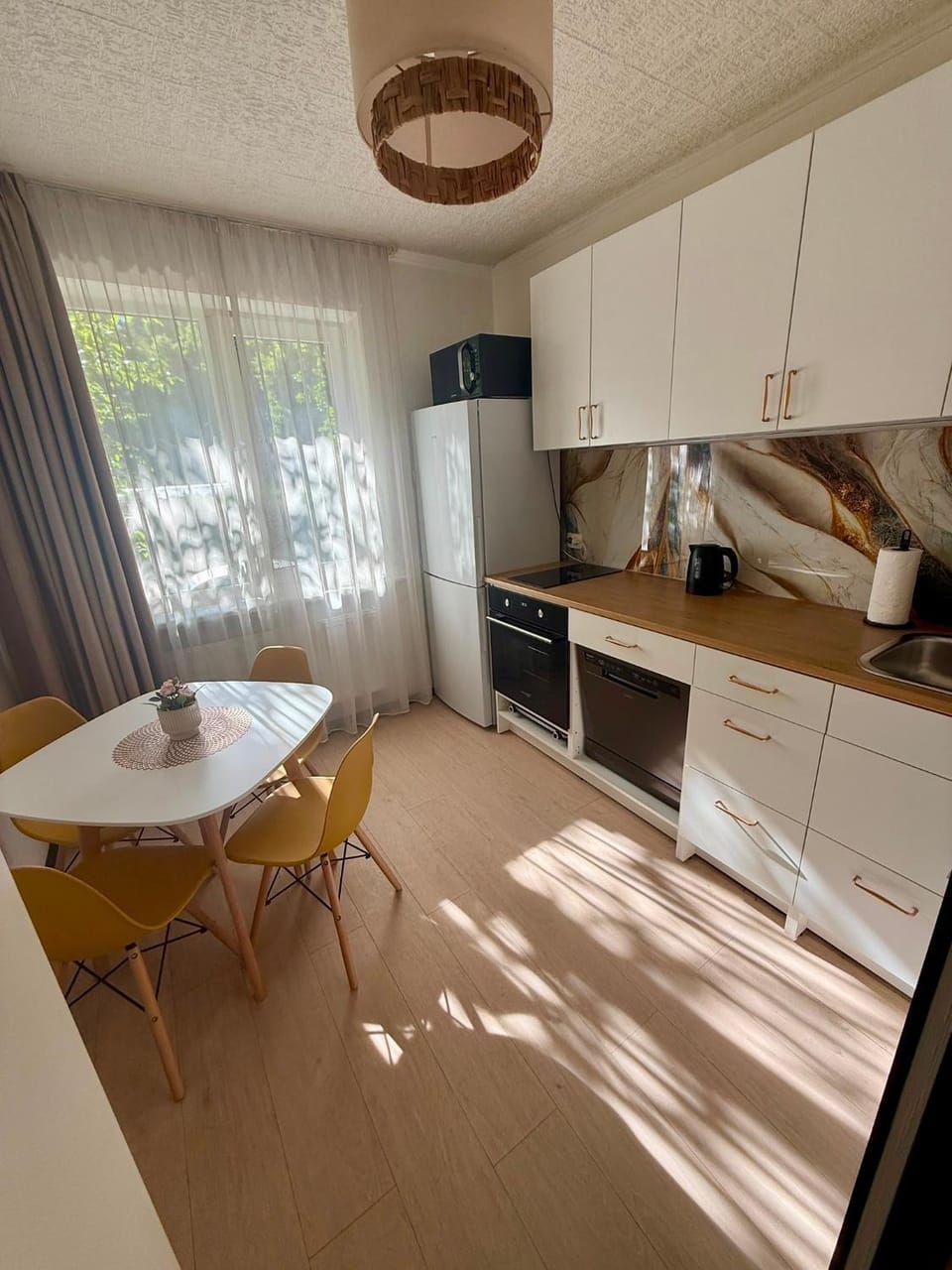 Lake&Forest&City Villa in Riga