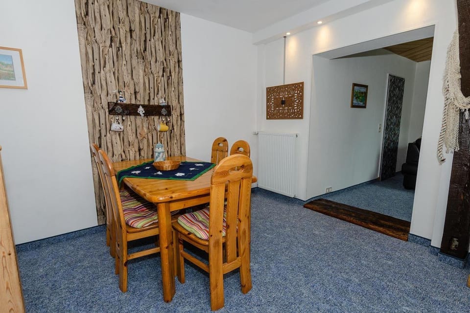 Ferienwohnung-auf-Ruegen-fuer-3-Erwachsene-und-1-Kind-in-Schaprode-Zi6 Apartment in Mecklenburg-Vorpommern, Germany