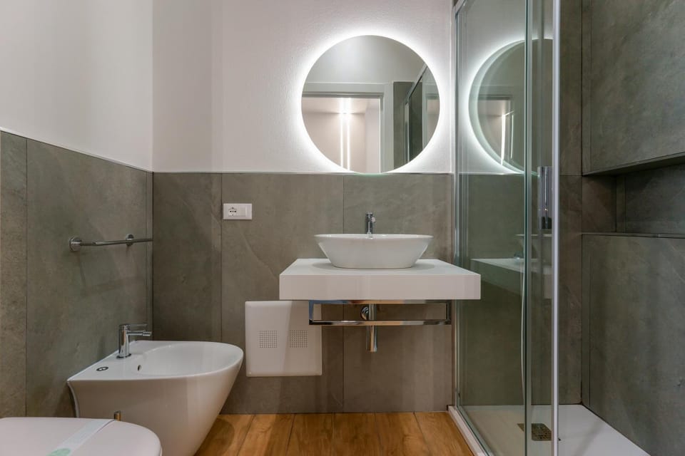 Shower, Toilet, Bathroom, Bedroom, bidet, air conditioner