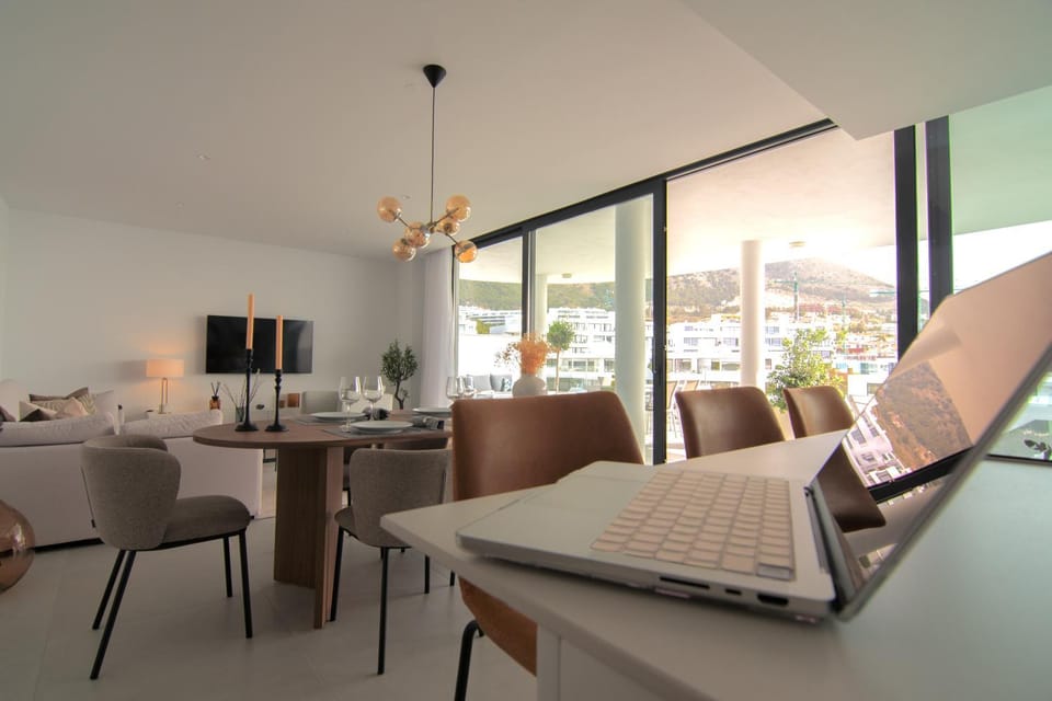 TV and multimedia, Living room, Dining area