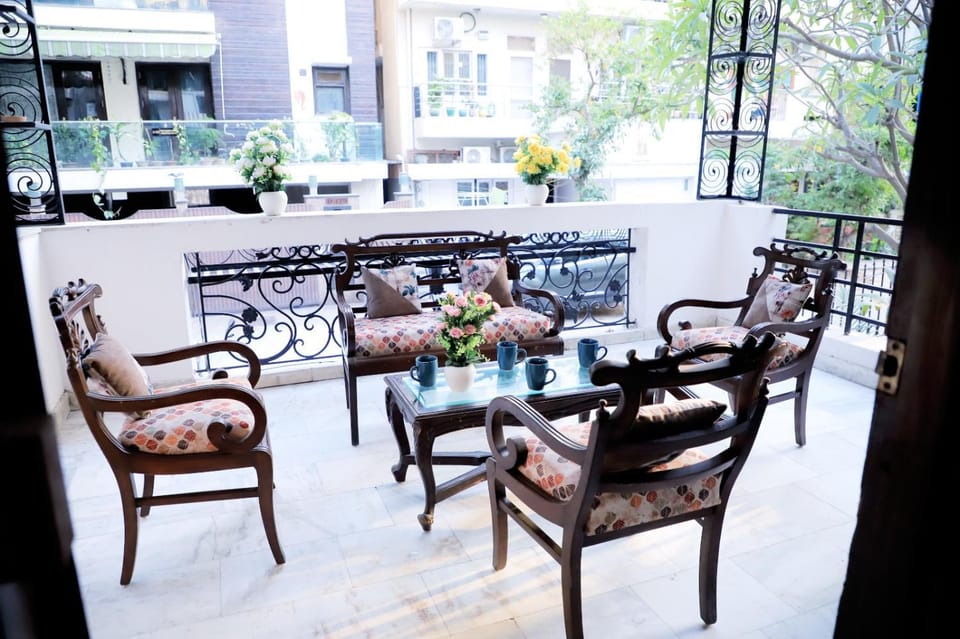 Patio, Day, View (from property/room), Balcony/Terrace, Living room, Seating area, Dining area