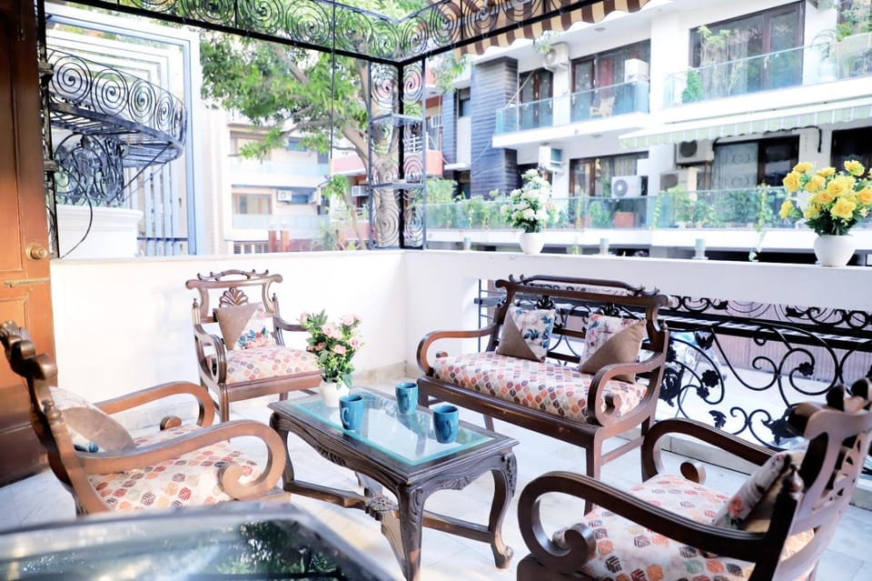 Patio, Day, View (from property/room), Balcony/Terrace, Living room, Seating area