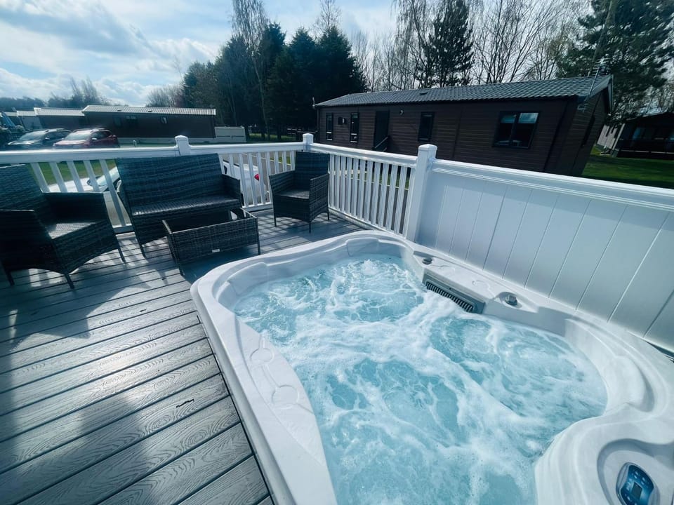 Hot Tub, Balcony/Terrace