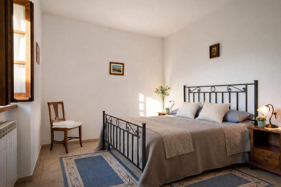 Living room, Bedroom