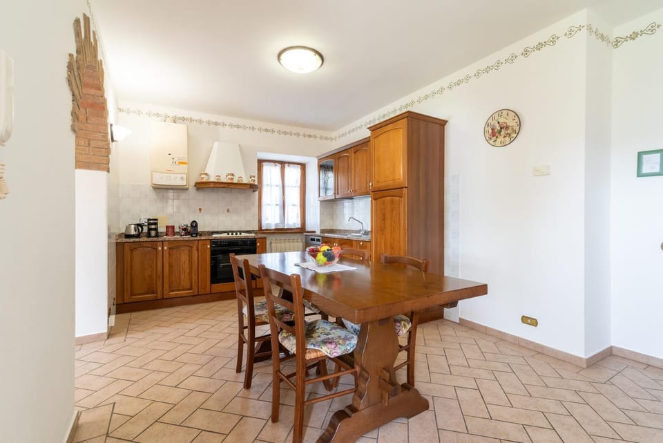 Property building, Kitchen or kitchenette, Living room
