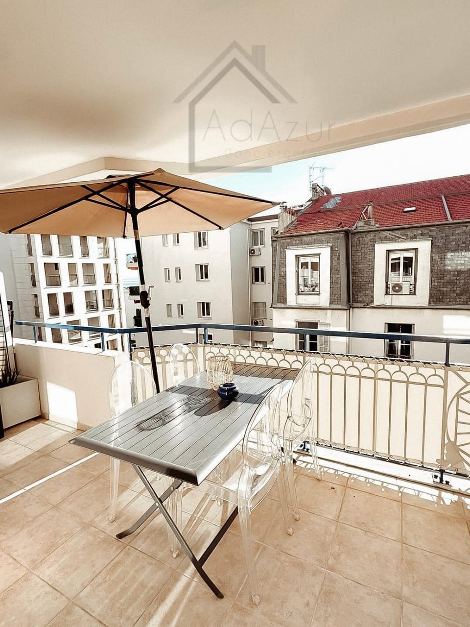 Les Rivages 2P terrasse parking AC 50 m plage Apartment in Menton