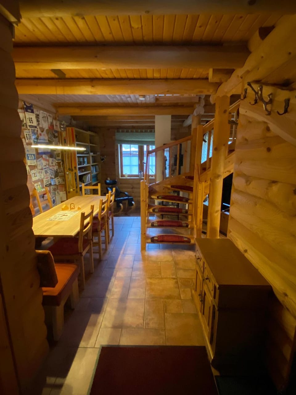 Seating area, Dining area