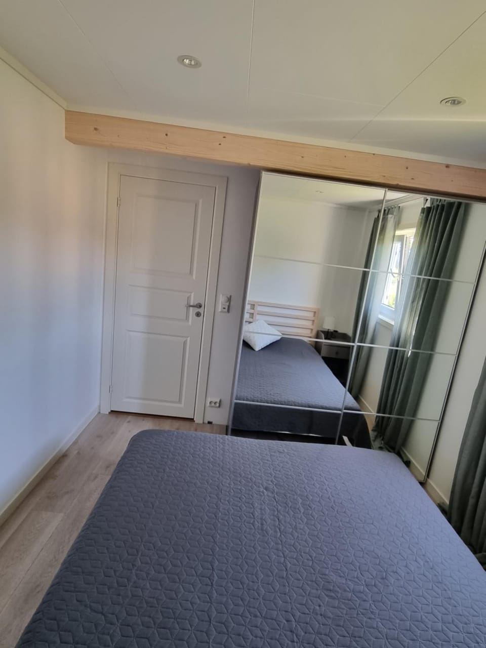 Bed, Photo of the whole room, Bedroom, wardrobe
