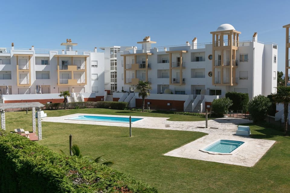 Property building, Garden, Pool view, Swimming pool, Swimming pool